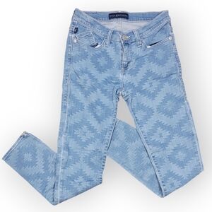 Rock & Republic Size 6 Aztec Pattern Skinny Jeans